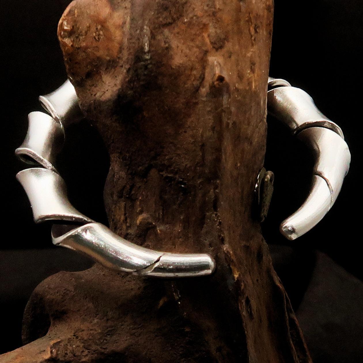 Excellent handcrafted minimalistic TWISTED Sterling Silver Bracelet / Bangle